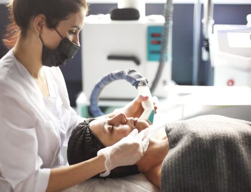 Jak klinika medycyny estetycznej może pomóc Ci odzyskać pewność siebie?