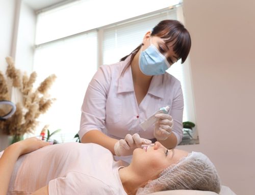 Czy dermatologia estetyczna może zmniejszyć widoczność blizn potrądzikowych?